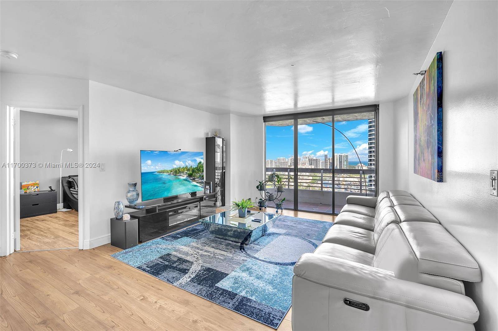 Aventura, FL 33180,3530 Mystic Pointe Dr #2907