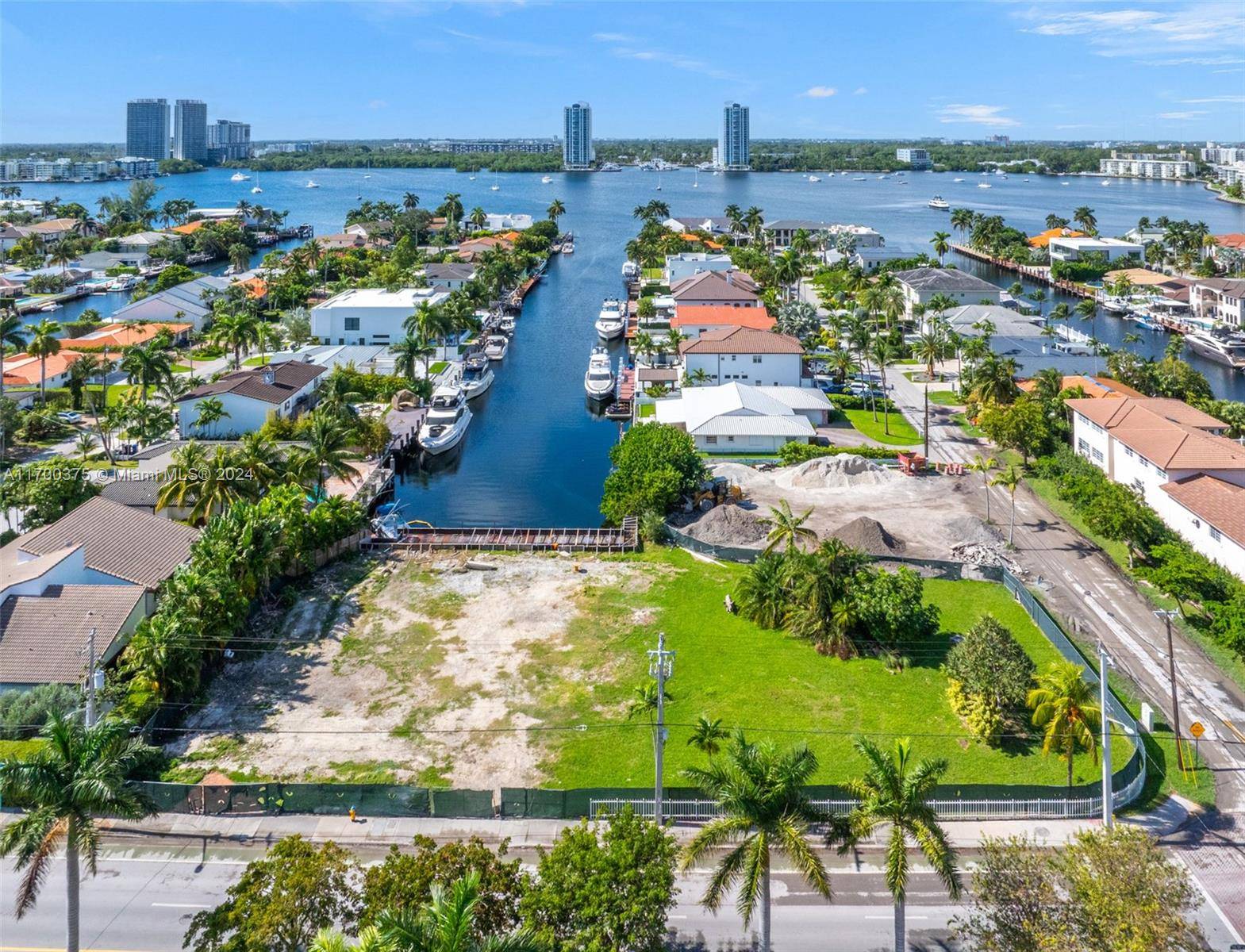 North Miami Beach, FL 33160,16850 NE 35th Ave