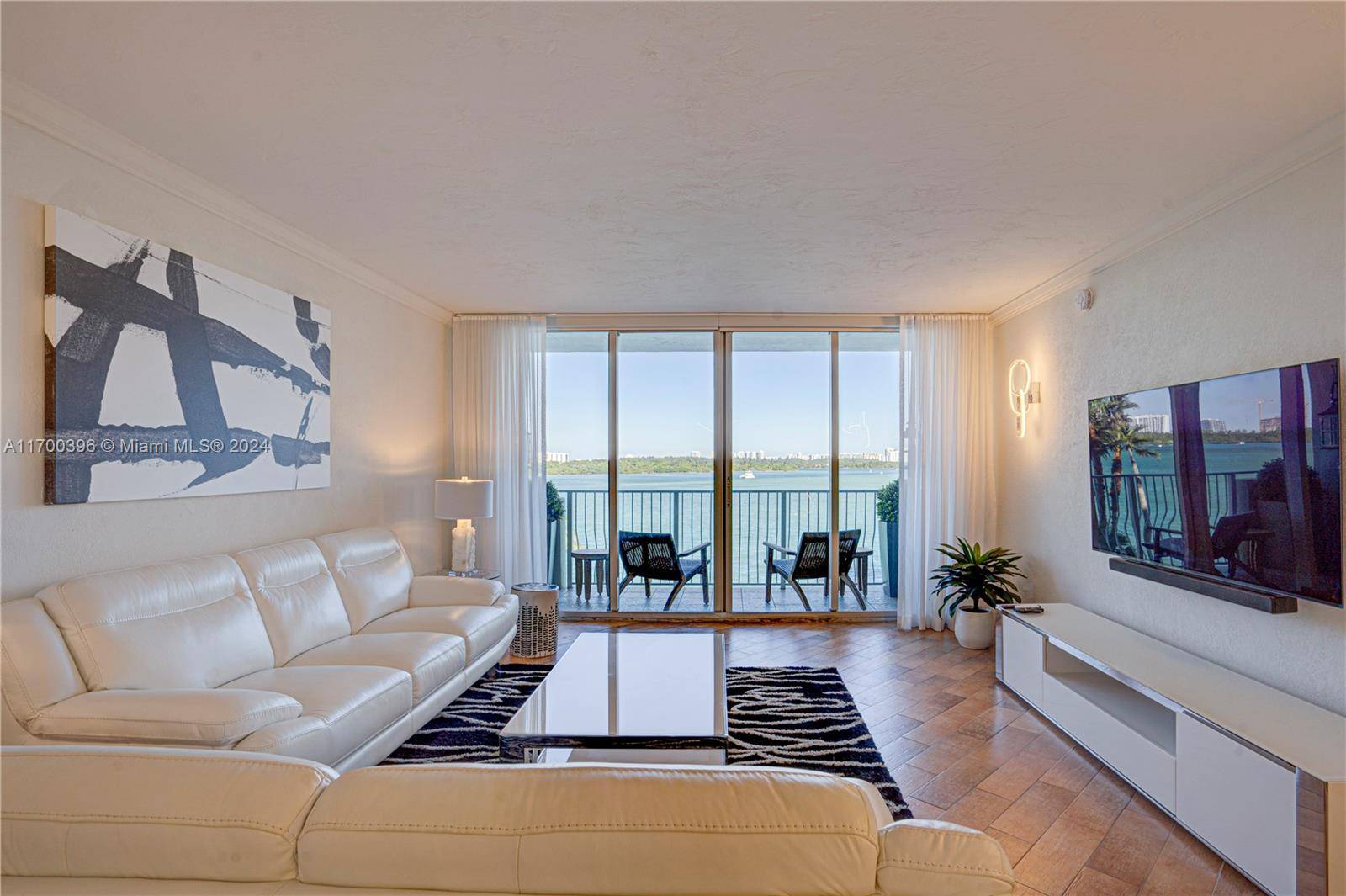 Bay Harbor Islands, FL 33154,10350 W Bay Harbor Dr #4T