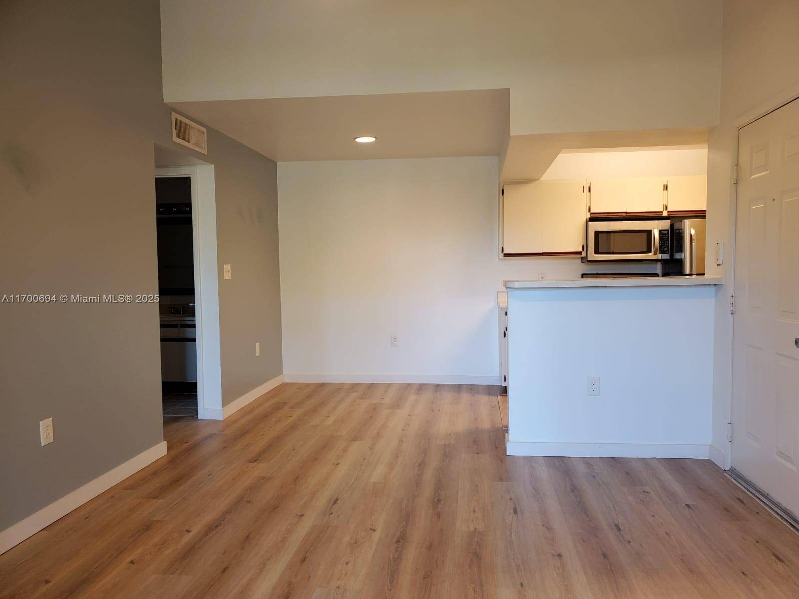 Miami, FL 33196,15551 SW 104th Ter #8210