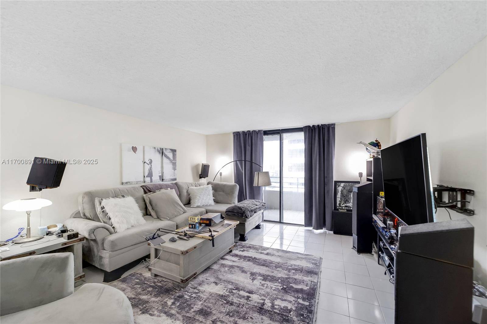 Hallandale Beach, FL 33009,600 Three Islands Blvd #1021