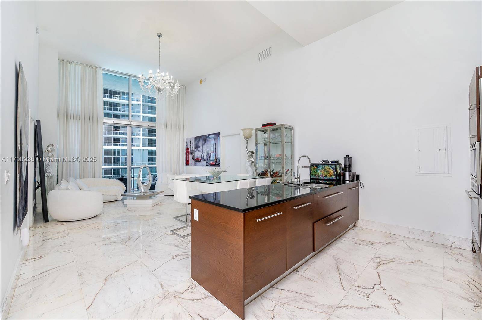 Miami, FL 33131,475 Brickell Ave #2209