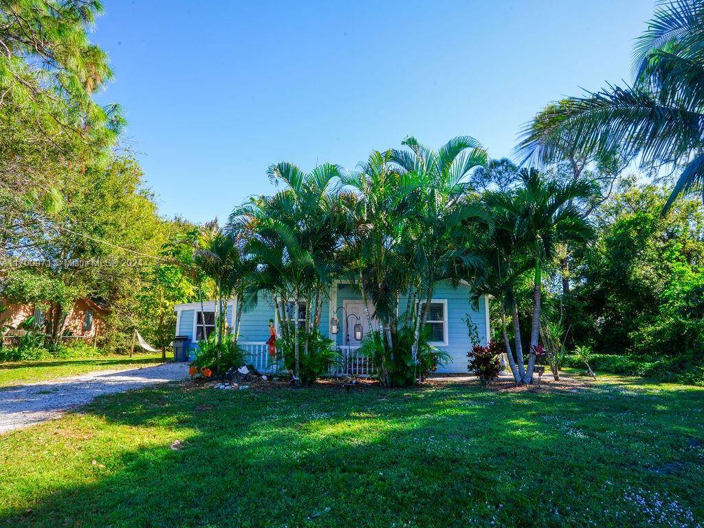 Fort Pierce, FL 34982,5210 Palm Dr