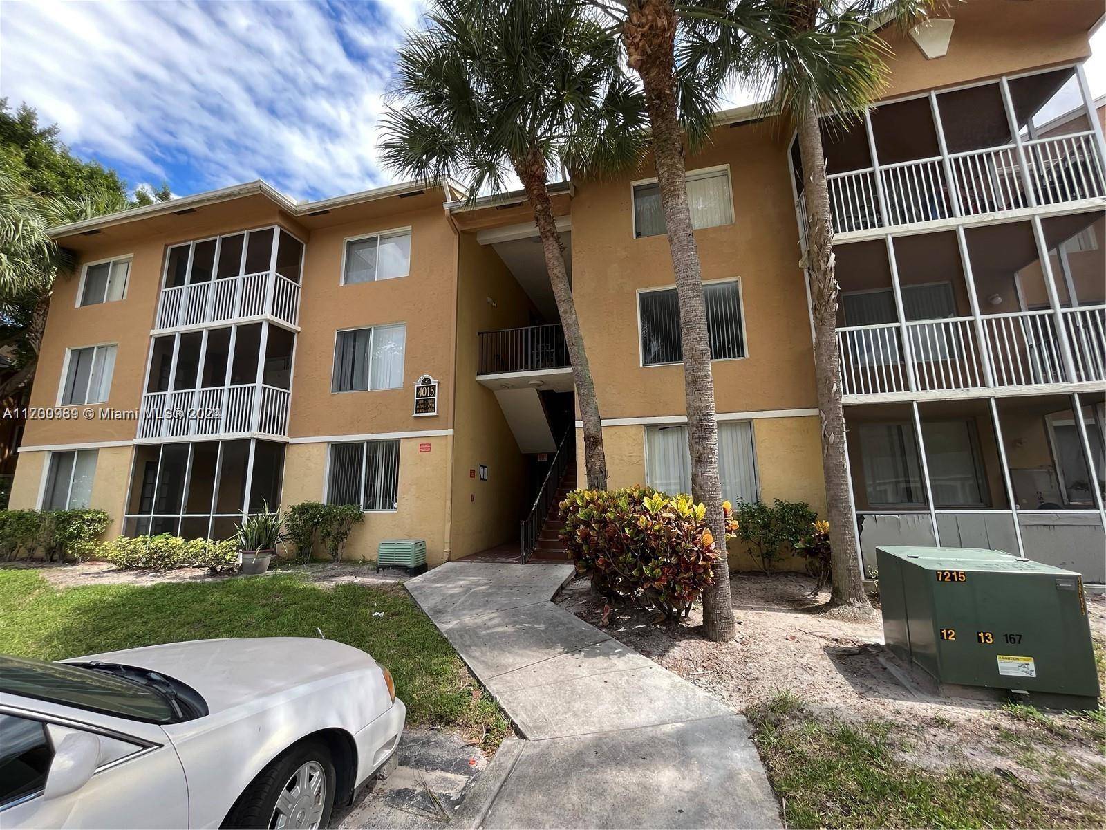 Pompano Beach, FL 33069,4015 W Mcnab Rd #D101