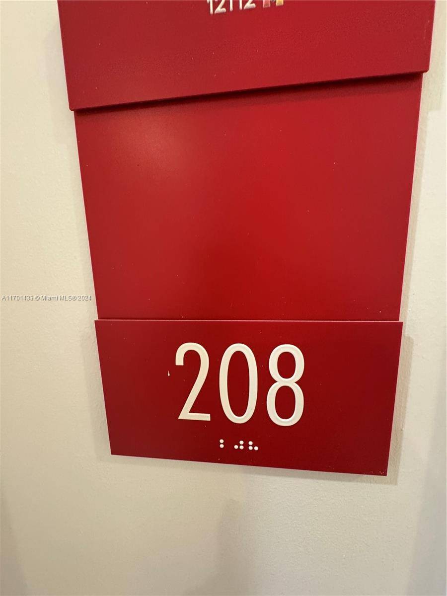 Aventura, FL 33180,21290 Biscayne Blvd #208