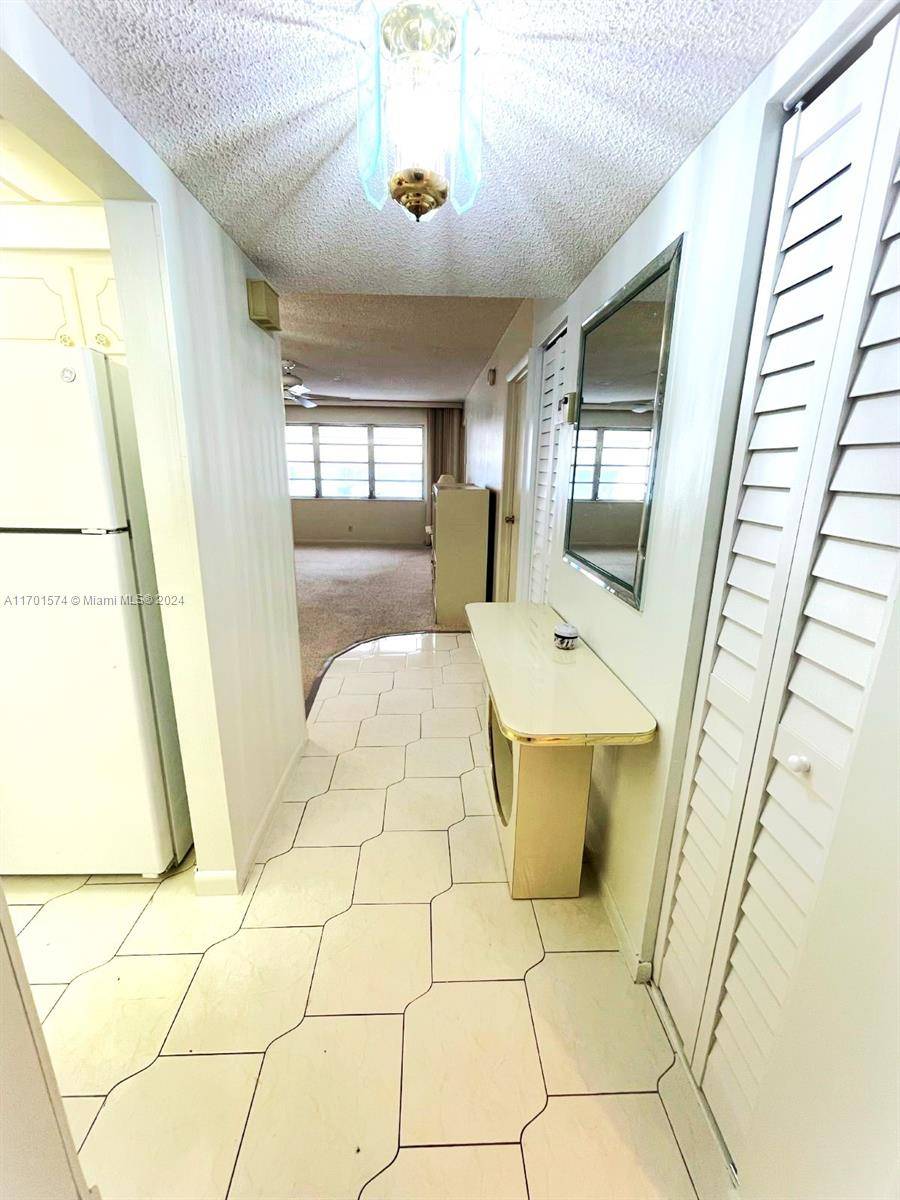 Hallandale Beach, FL 33009,410 SE 2nd St #206