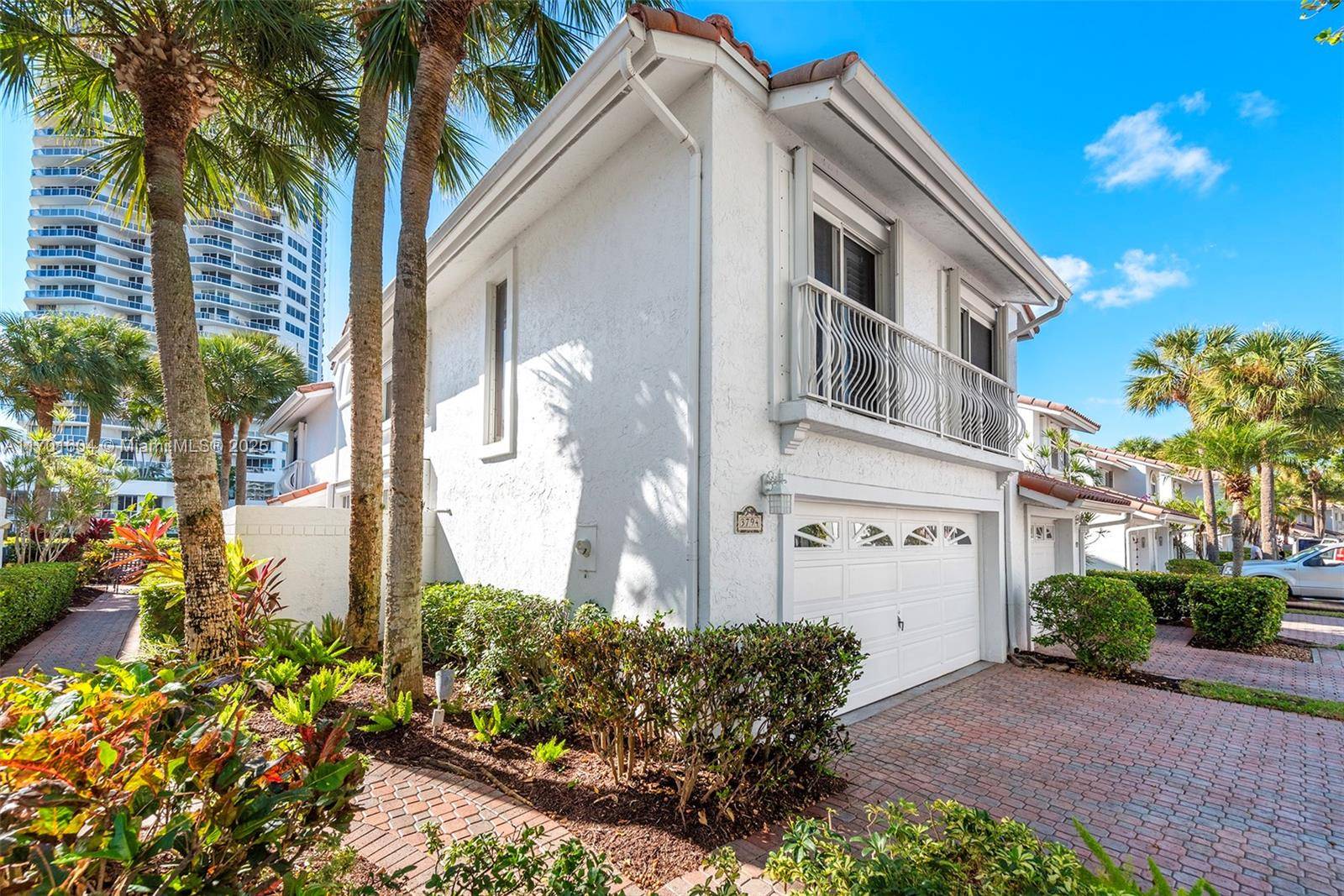 Aventura, FL 33180,3794 NE 209th Ter