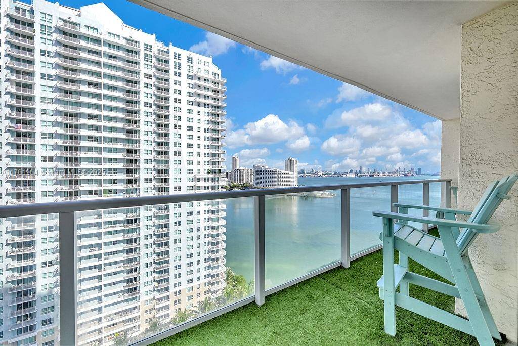 Miami, FL 33131,1155 Brickell Bay Dr #2004