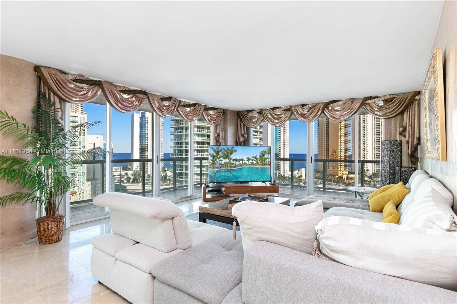 Sunny Isles Beach, FL 33160,16500 Collins Ave #1451