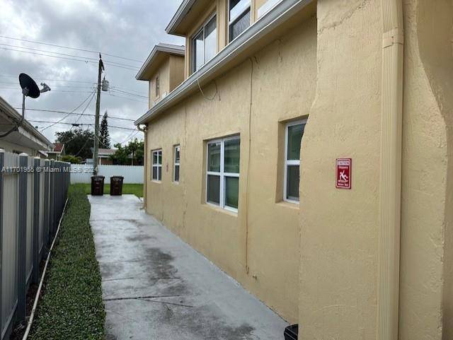 Hialeah, FL 33010,274 E 9th St #3