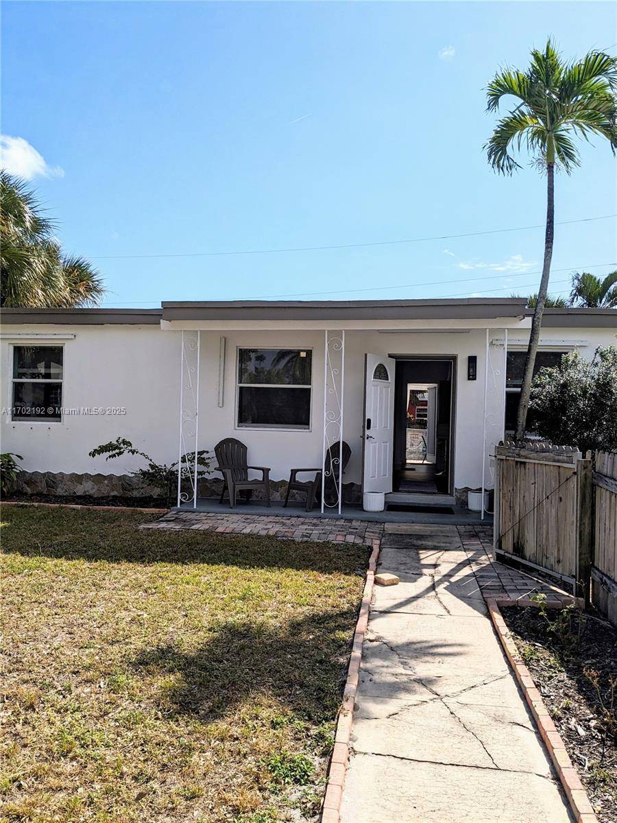 Pompano Beach, FL 33064,1916 NE 54th St