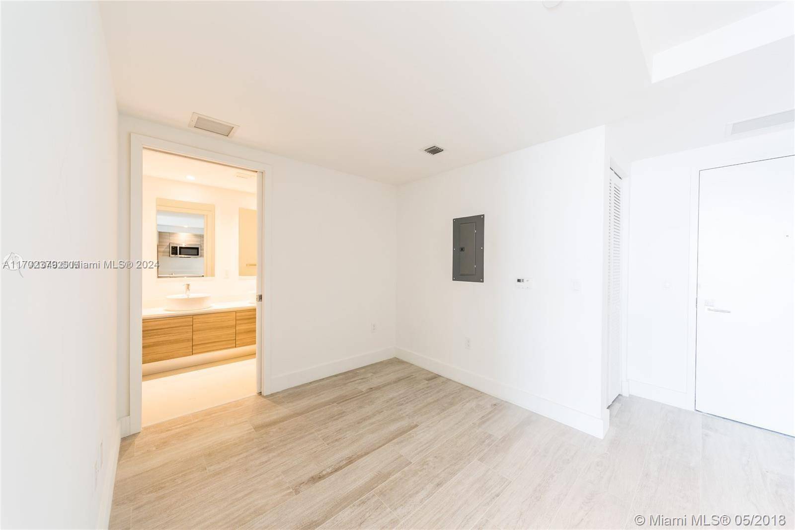 Miami, FL 33137,121 NE 34th St #2703