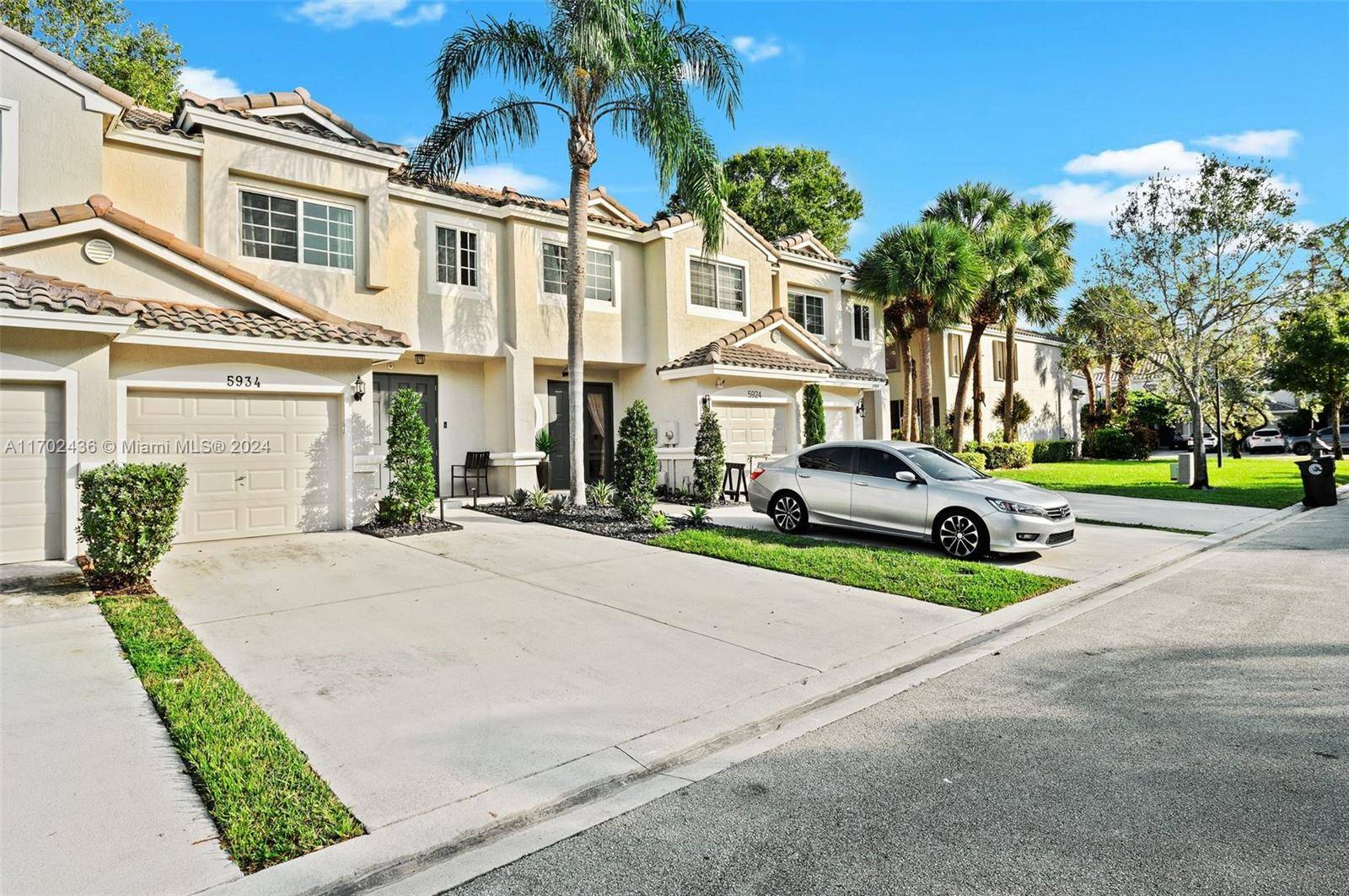 Coconut Creek, FL 33073,5934 NW 47th Way #5934
