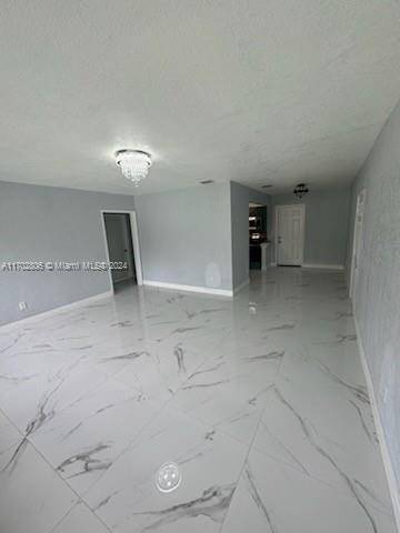 North Miami, FL 33161,700 NE 139th St
