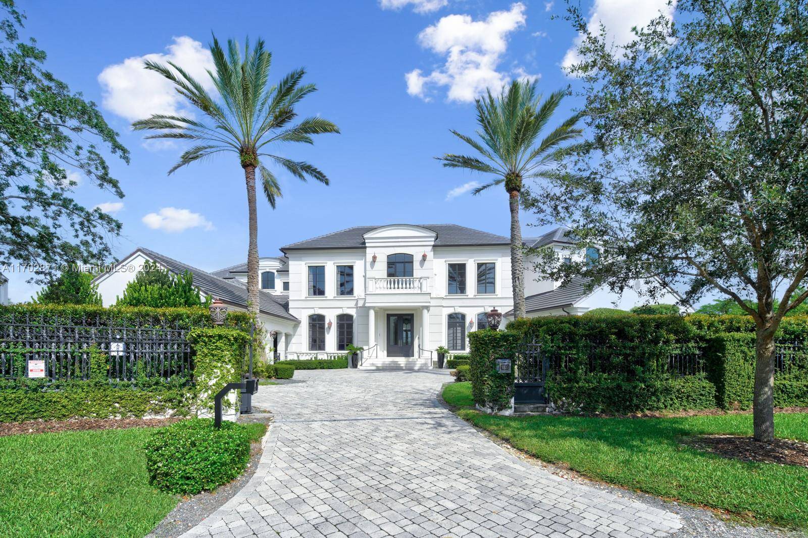 Coral Gables, FL 33156,9320 Gallardo St