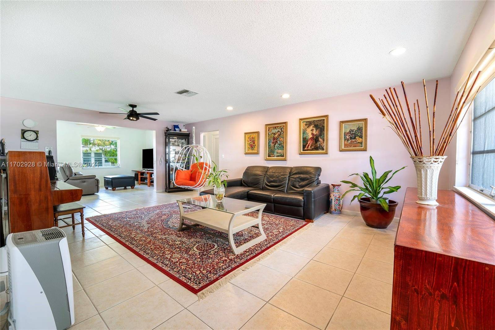 Plantation, FL 33322,1441 W Campanelli Dr