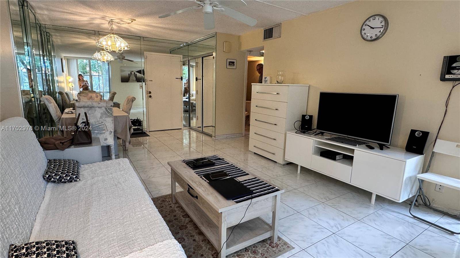 Sunny Isles Beach, FL 33160,210 172nd St #329