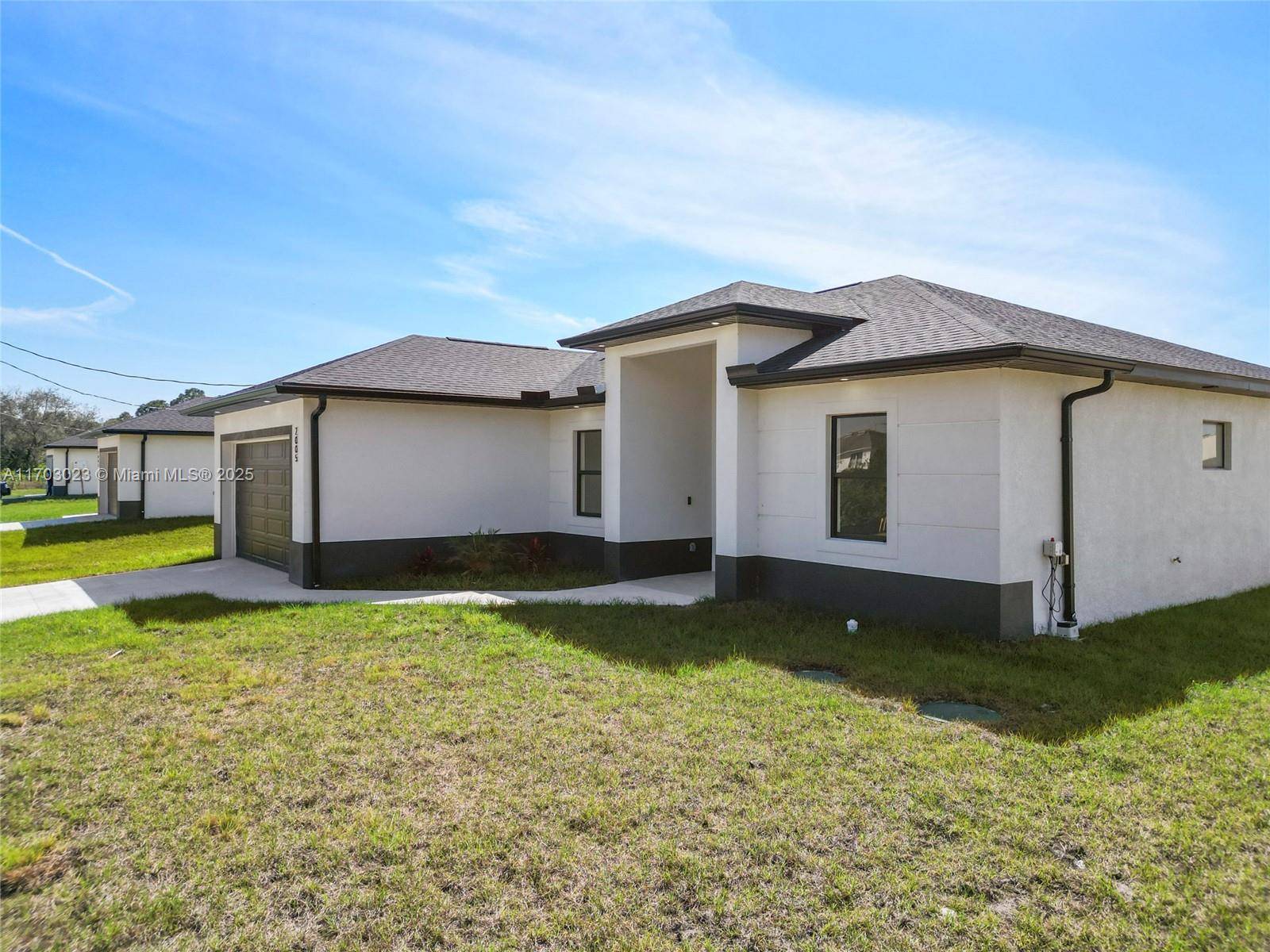 Lehigh Acres, FL 33971,2005 Curry Ave N
