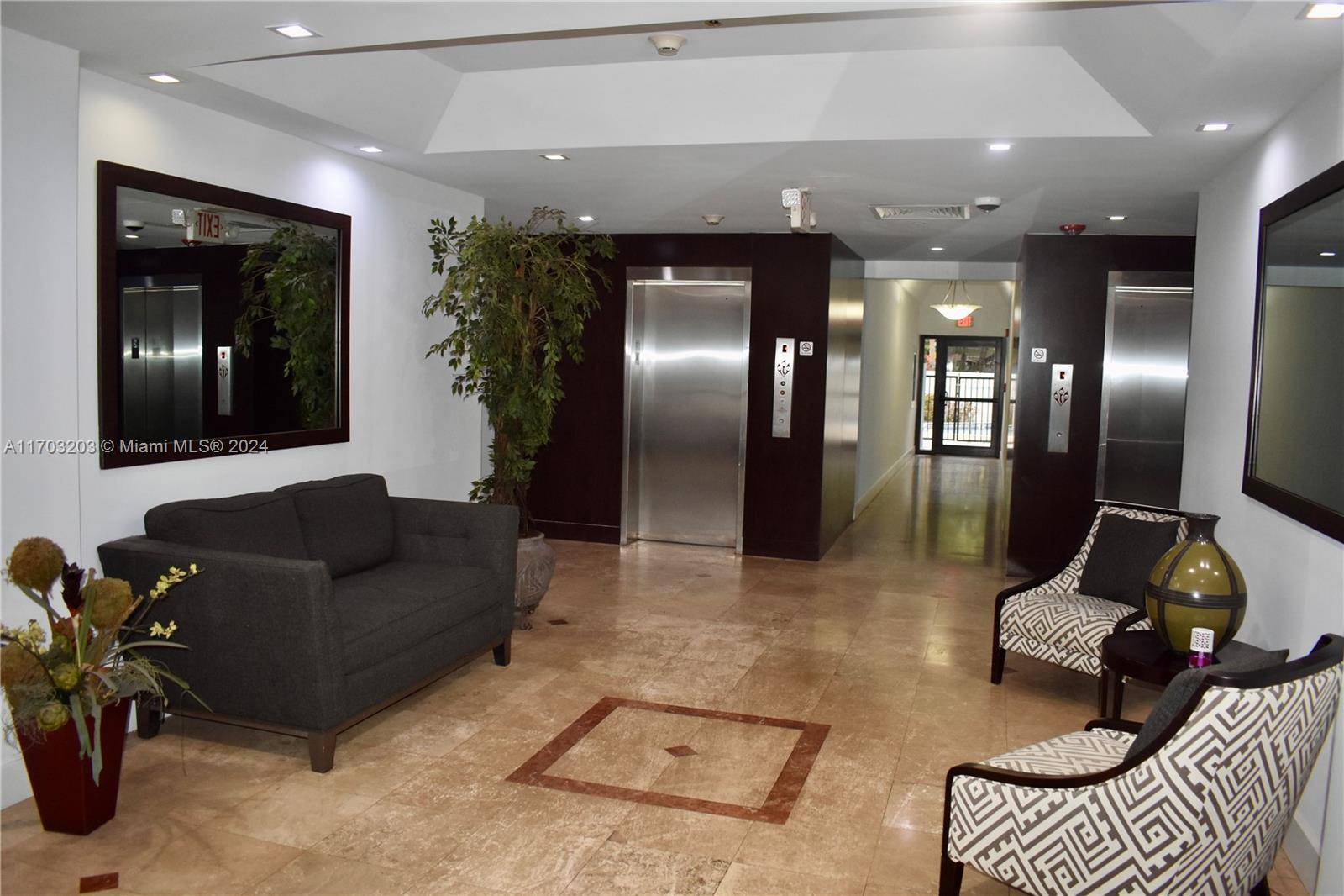 Miami, FL 33133,2715 Tigertail Ave #402