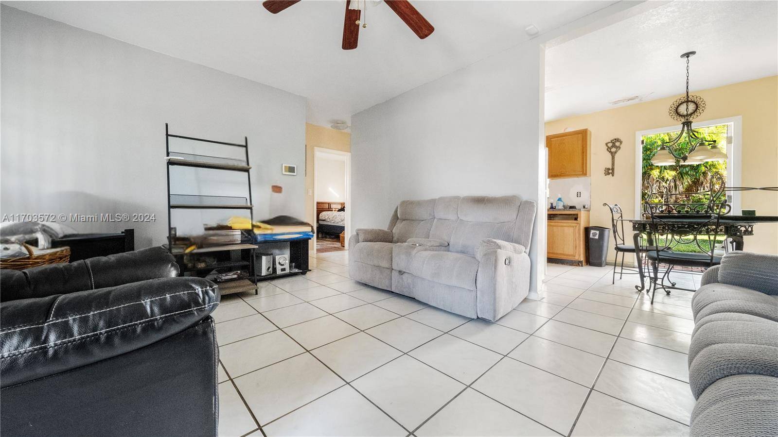 Fort Lauderdale, FL 33311,1038 NW 11th Ct