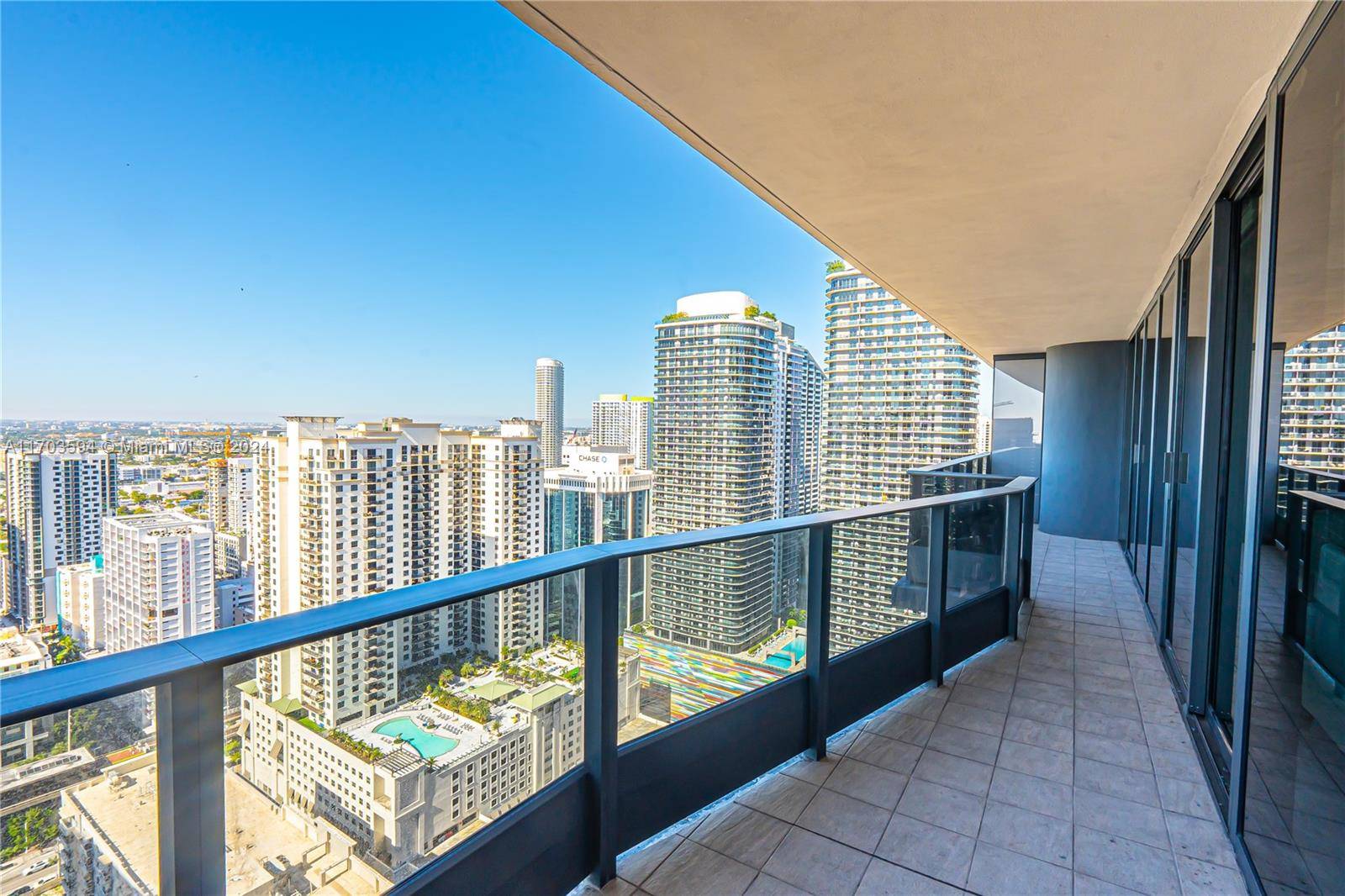 Miami, FL 33131,1000 Brickell Plz #3806