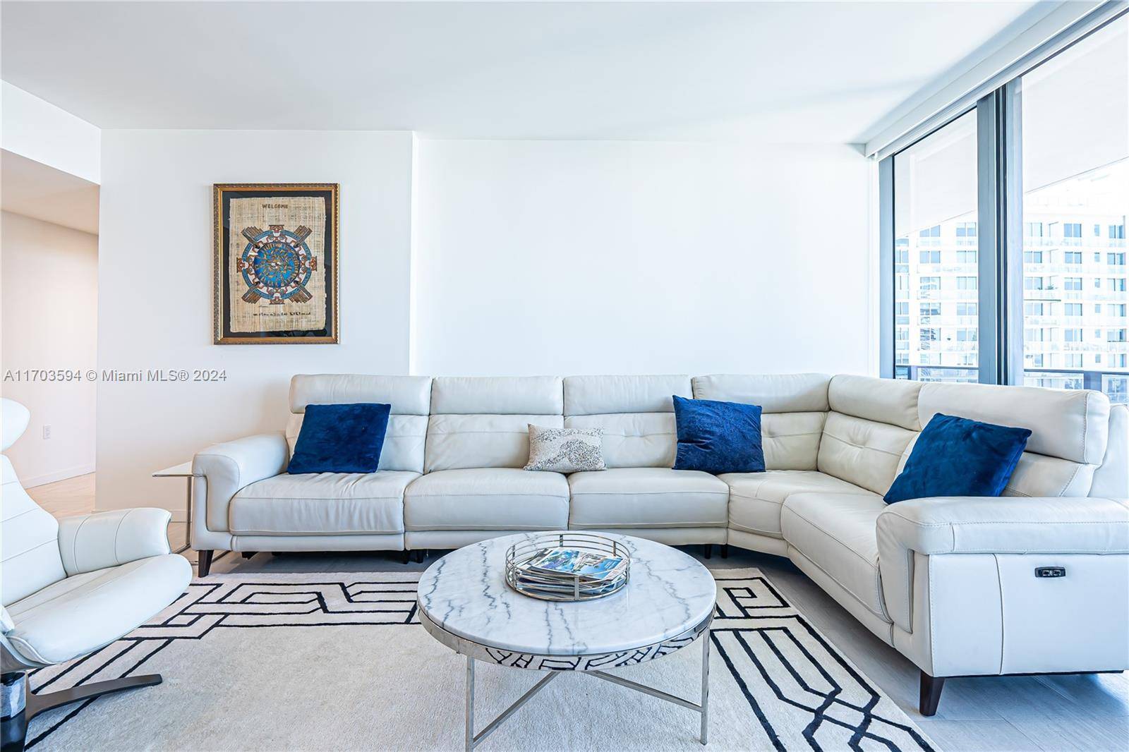 Miami, FL 33131,1000 Brickell Plz #3806