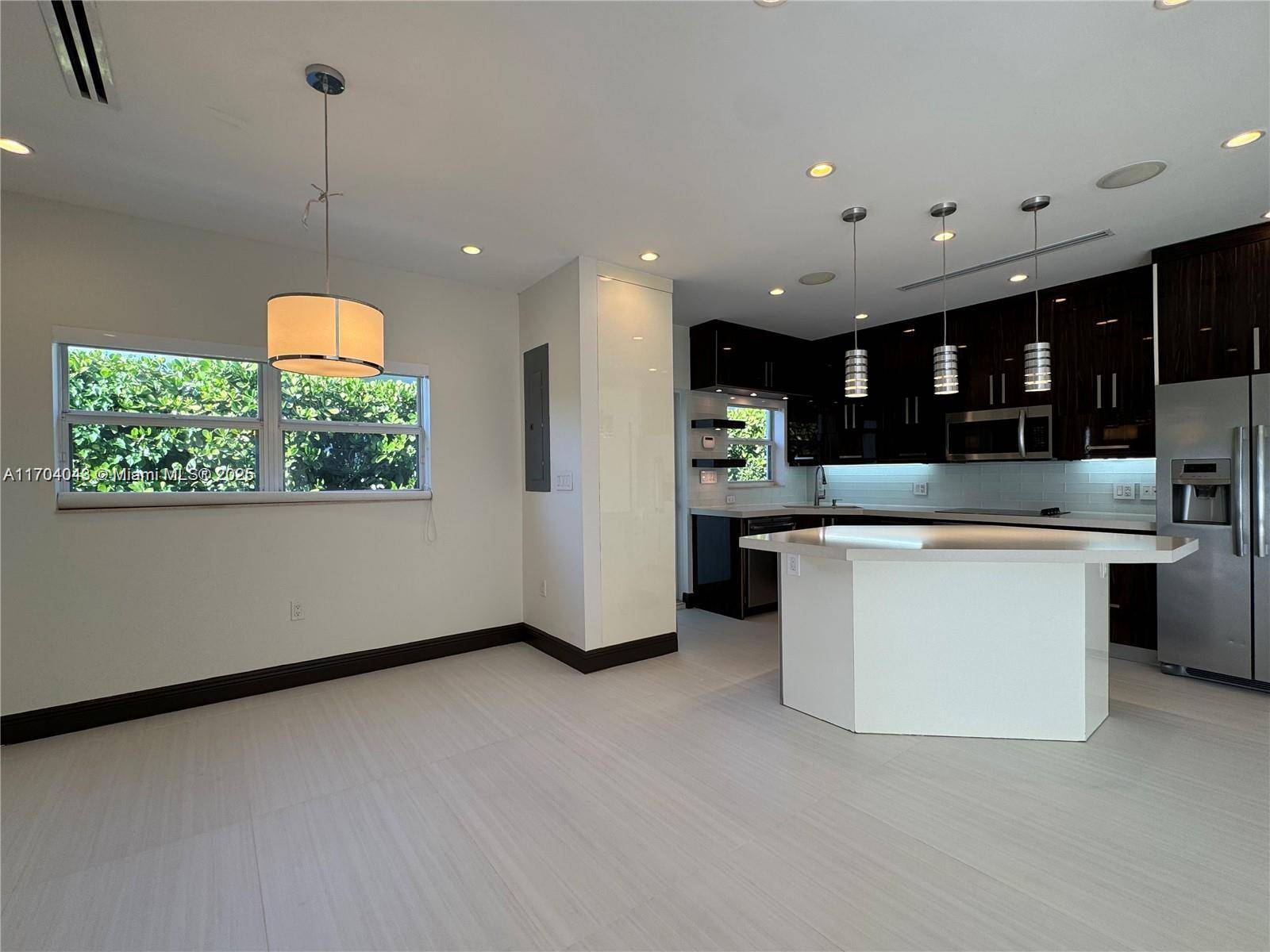 Coral Gables, FL 33155,2209 RED RD