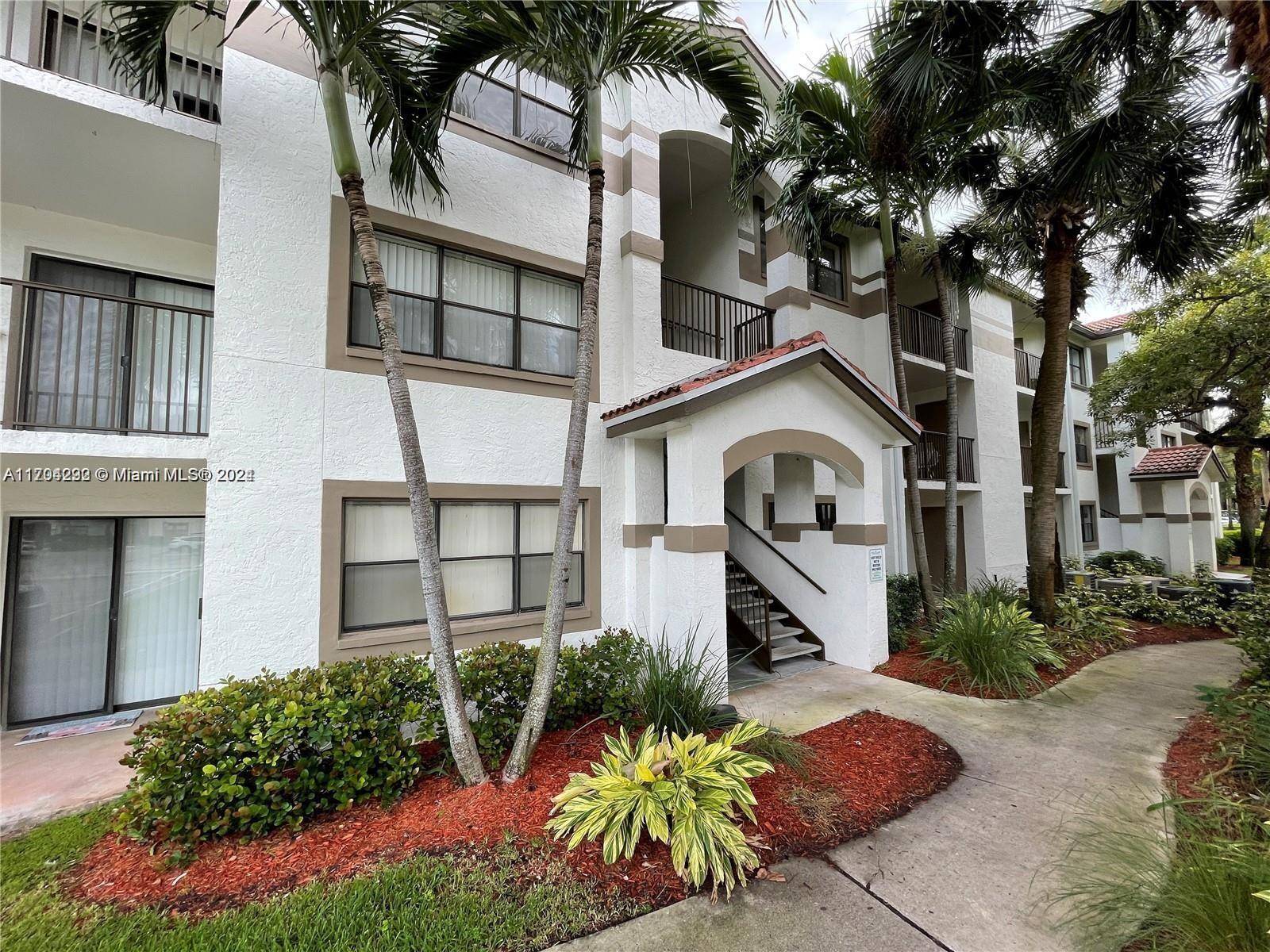 Hollywood, FL 33021,550 S Park Rd #24-8