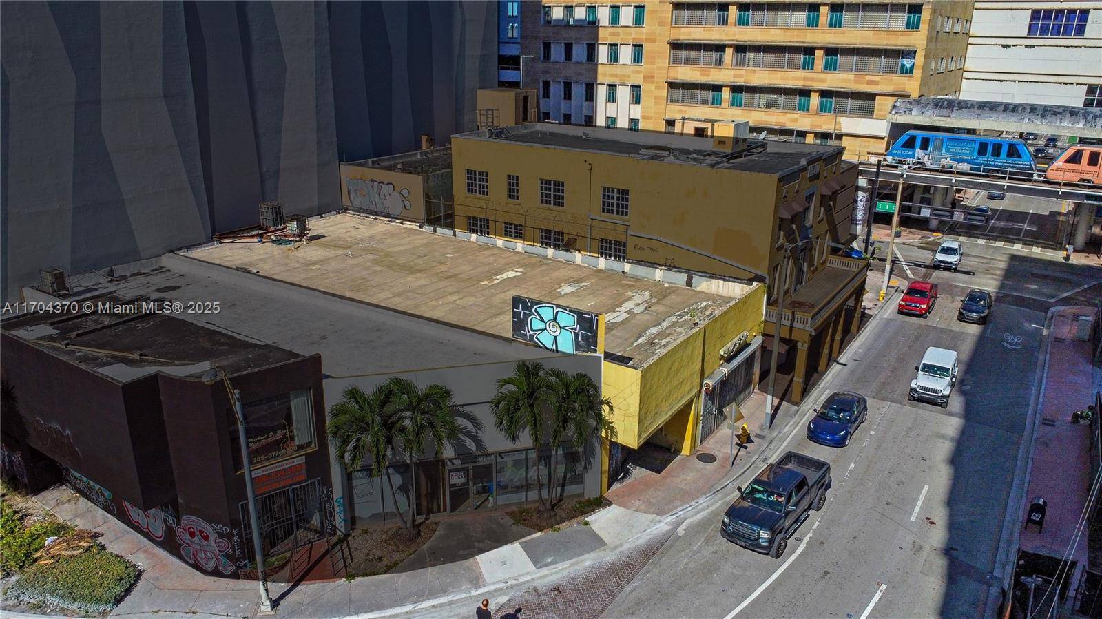 Miami, FL 33130,116 S Miami Ave