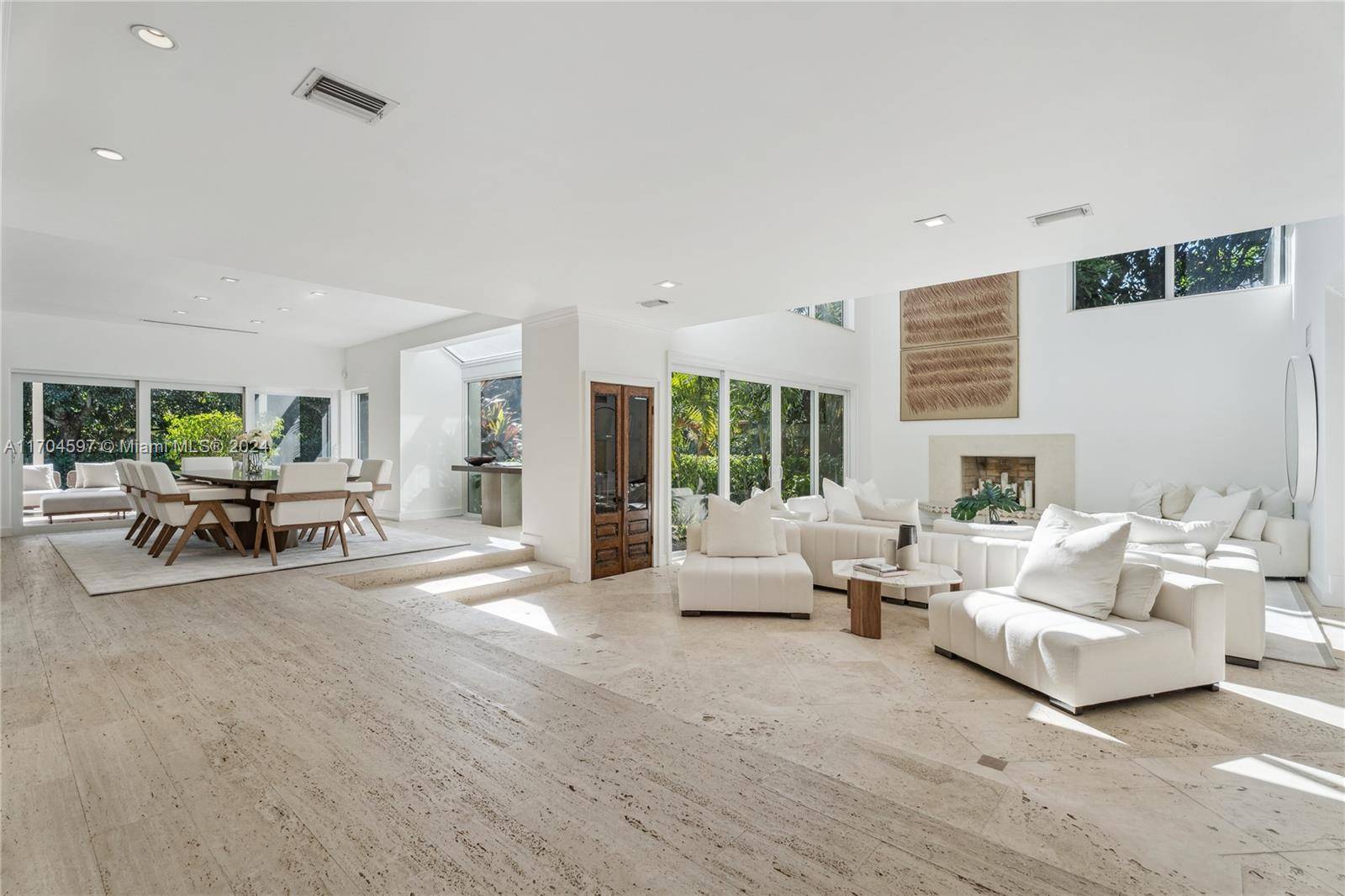 Pinecrest, FL 33156,6320 SW 132nd St