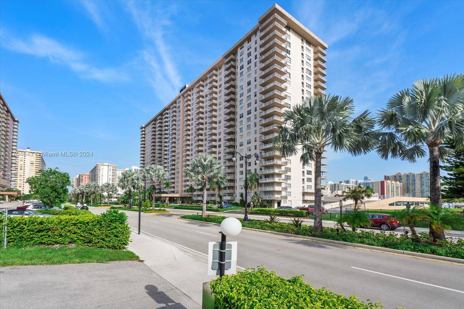 Sunny Isles Beach, FL 33160,250 174th St #2110