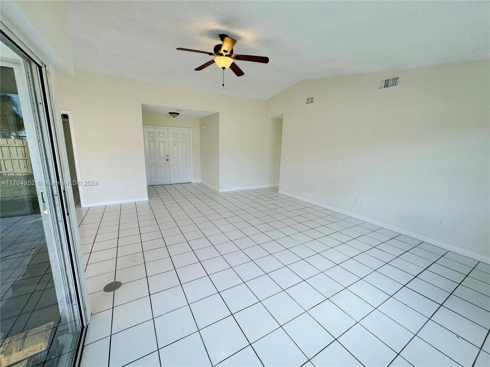 Homestead, FL 33033,13823 SW 285th St