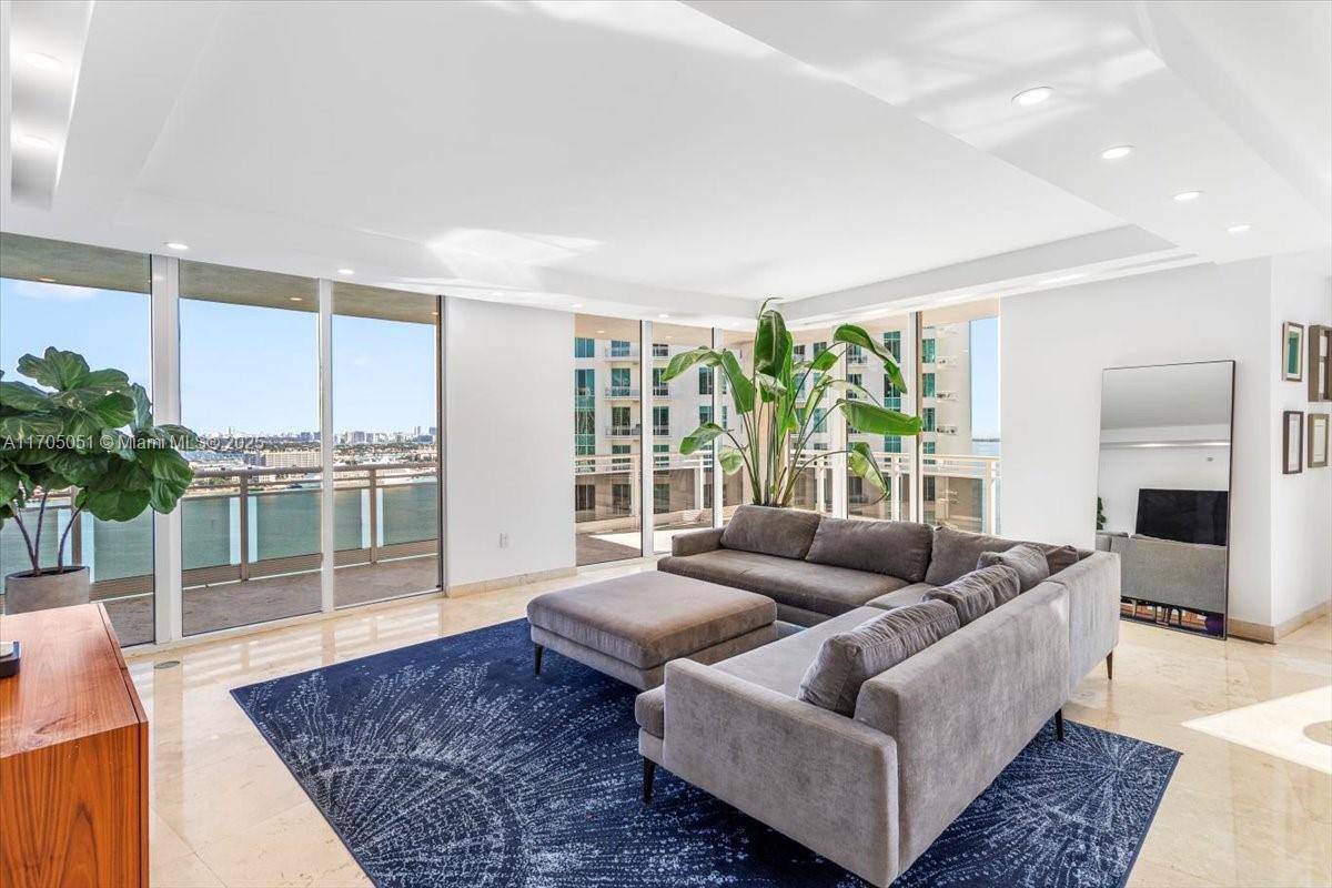 Miami, FL 33131,901 Brickell Key Blvd #2608