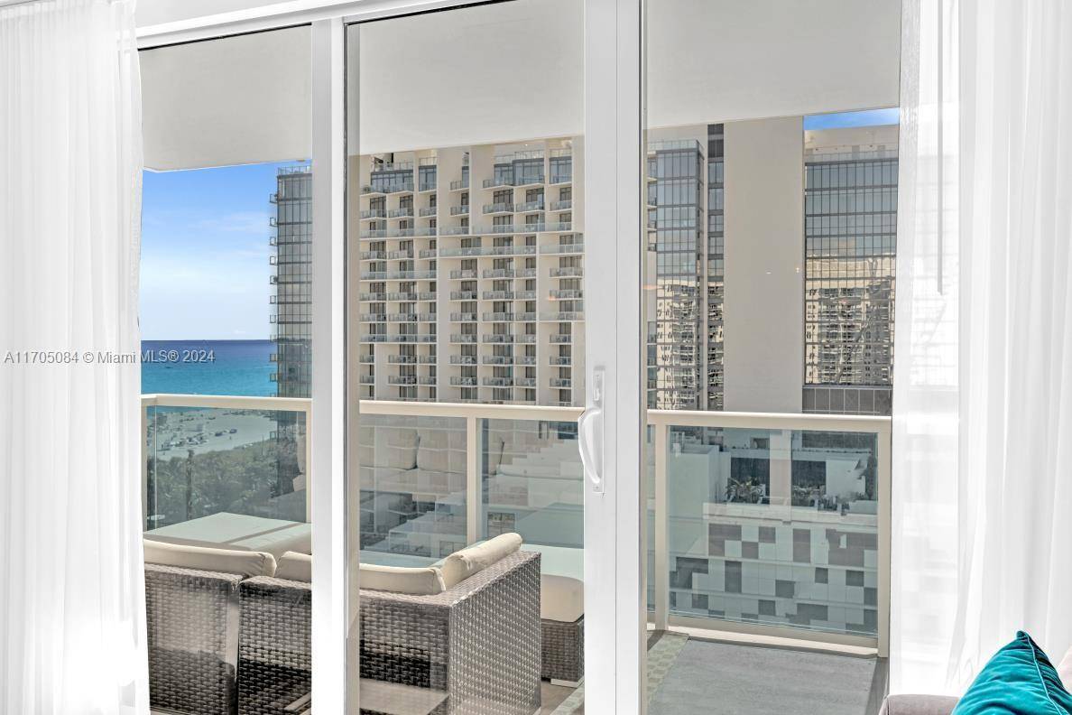 Miami Beach, FL 33139,2301 Collins Ave #1202