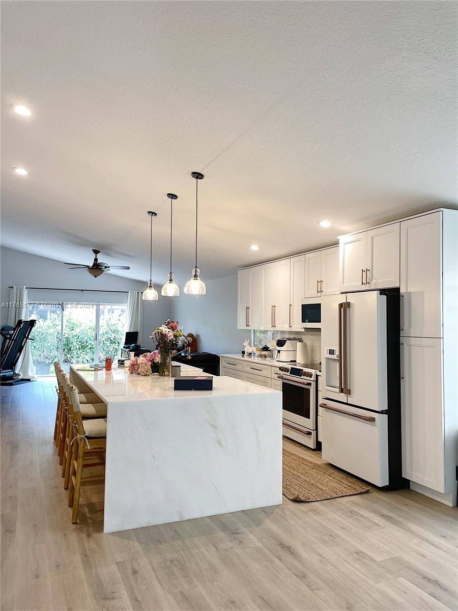 Miramar, FL 33029,2734 SW 179th Ter