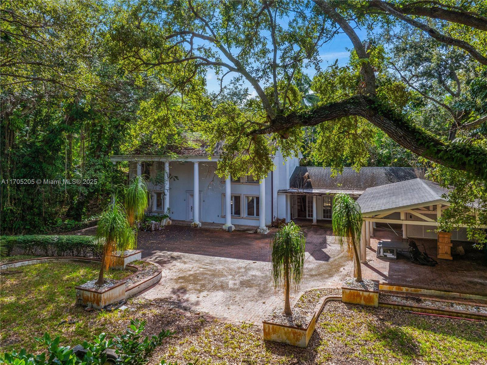 Miami, FL 33133,3720 Poinciana Ave