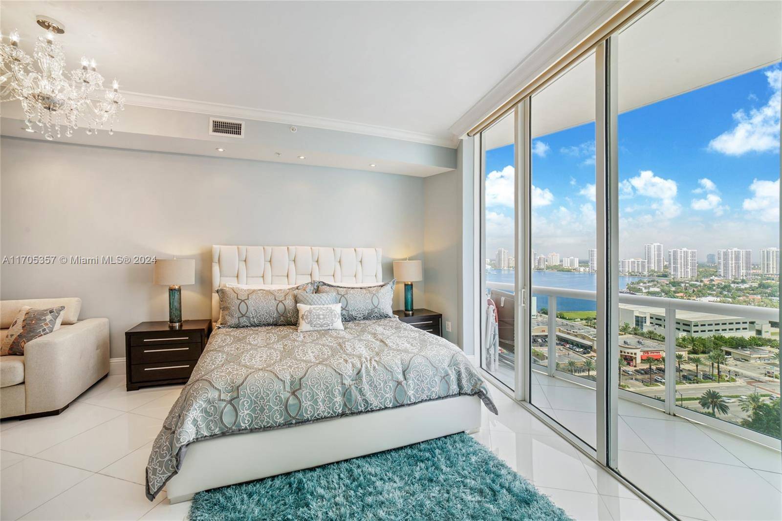 Sunny Isles Beach, FL 33160,18101 Collins Ave #1906