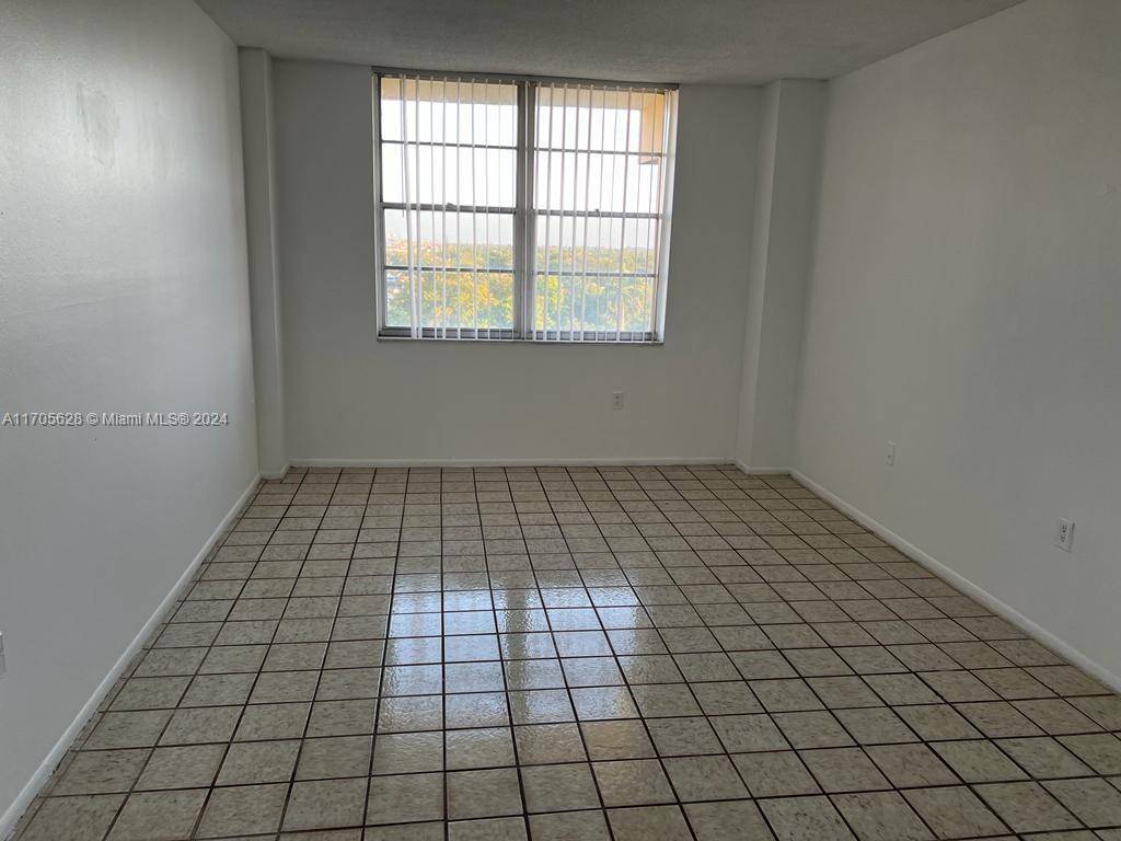 Miami, FL 33169,15600 NW 7th Ave #821