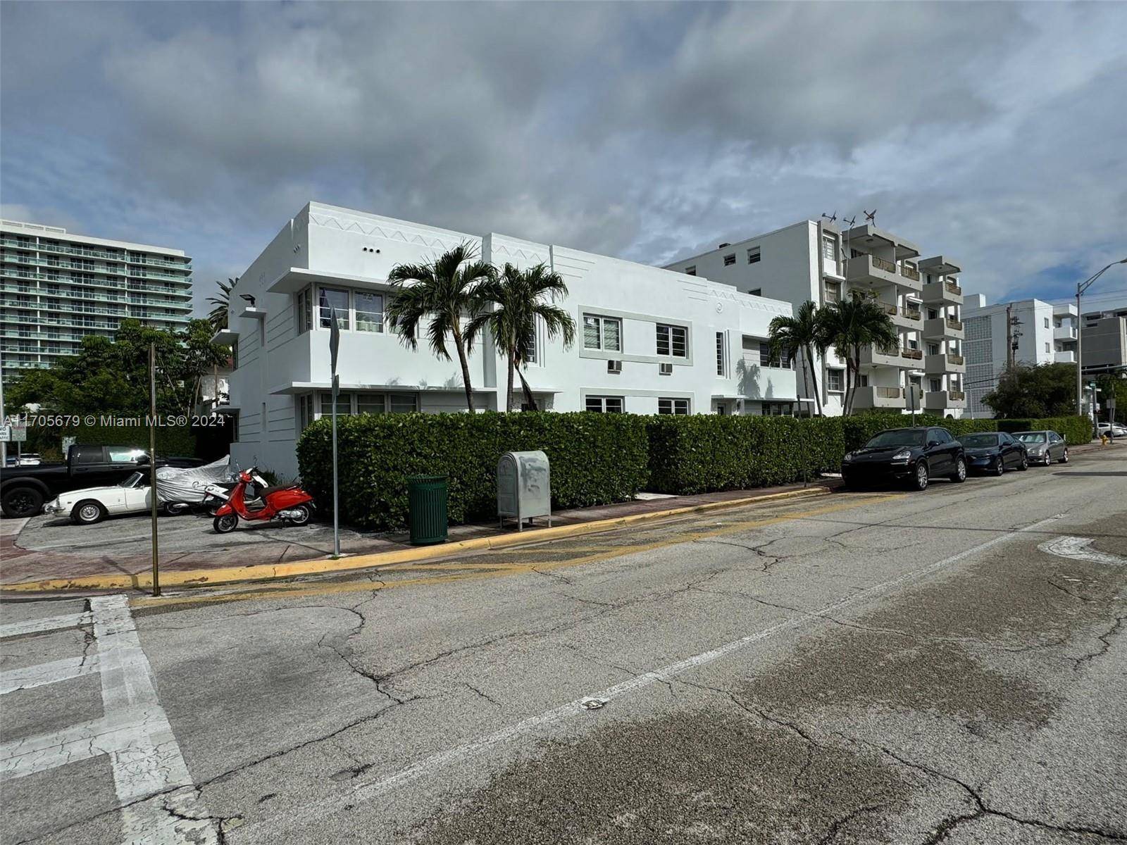 Miami Beach, FL 33139,1562 West Ave #5