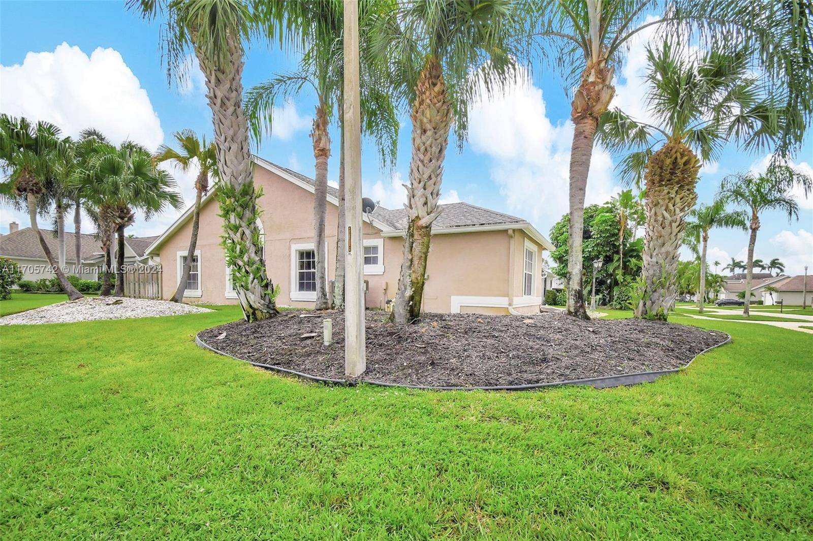 Wellington, FL 33414,13029 Meadowbreeze Drive