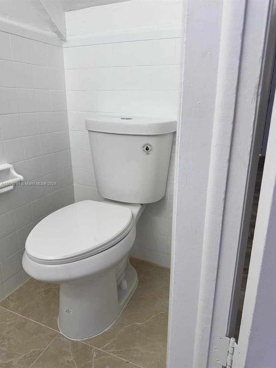 Hialeah, FL 33012,6625 W 4th Ave #219