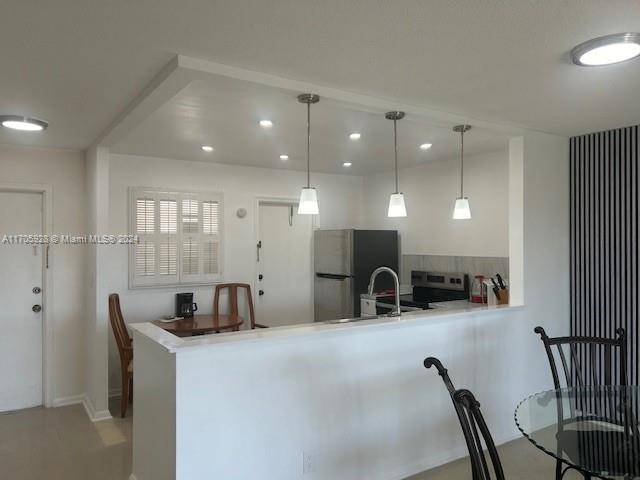 Hallandale Beach, FL 33009,233 NE 14th Ave #508