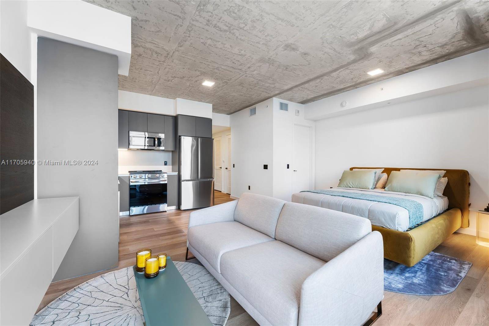Fort Lauderdale, FL 33315,307 SW 5th St #STUDIO
