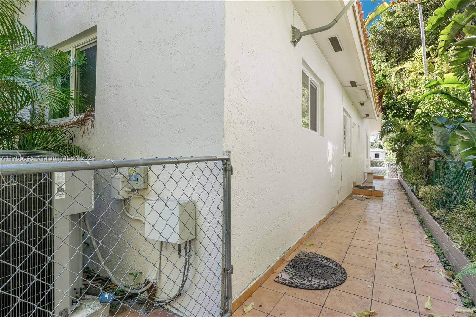 Miami Springs, FL 33166,531 Palmetto Dr