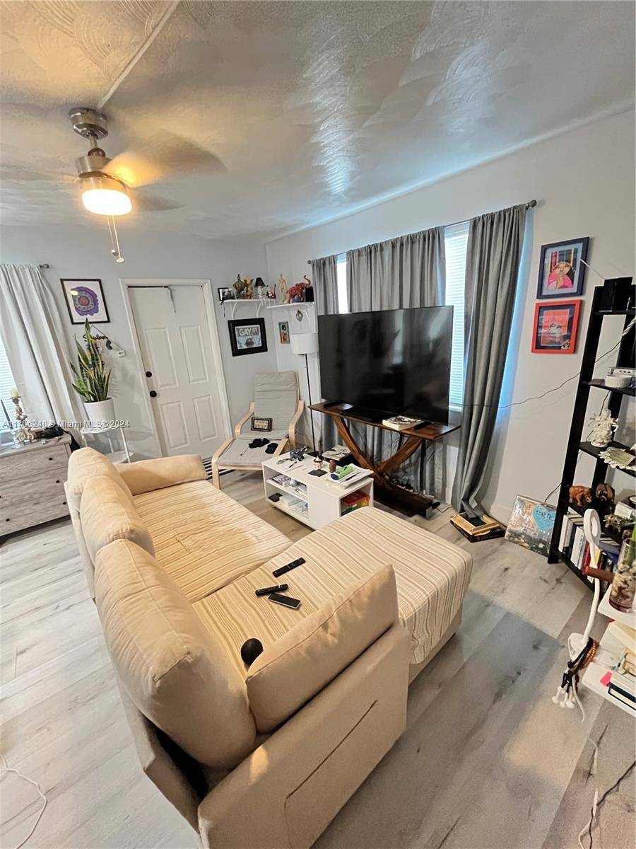 Fort Lauderdale, FL 33304,1016 NE 17th Ave #1