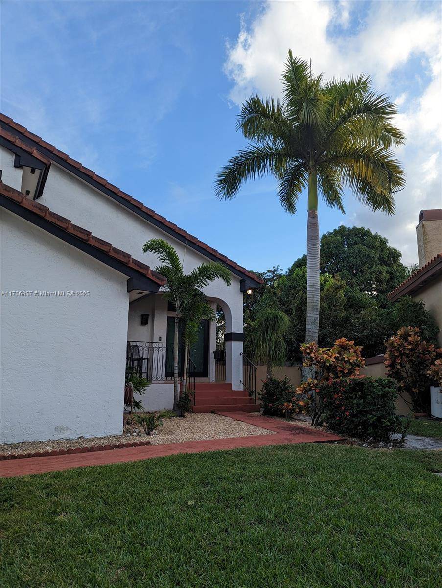 Hialeah, FL 33015,17715 NW 62nd Pl N