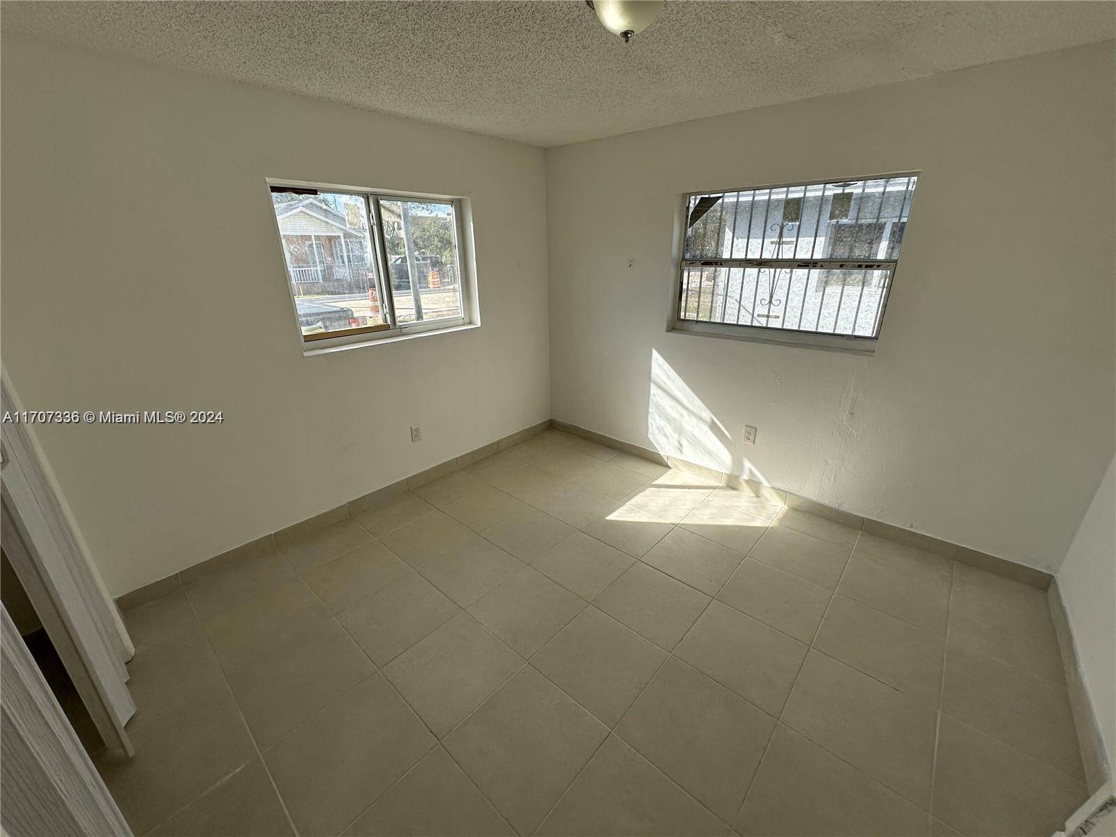 Florida City, FL 33034,424 NW 13th #0