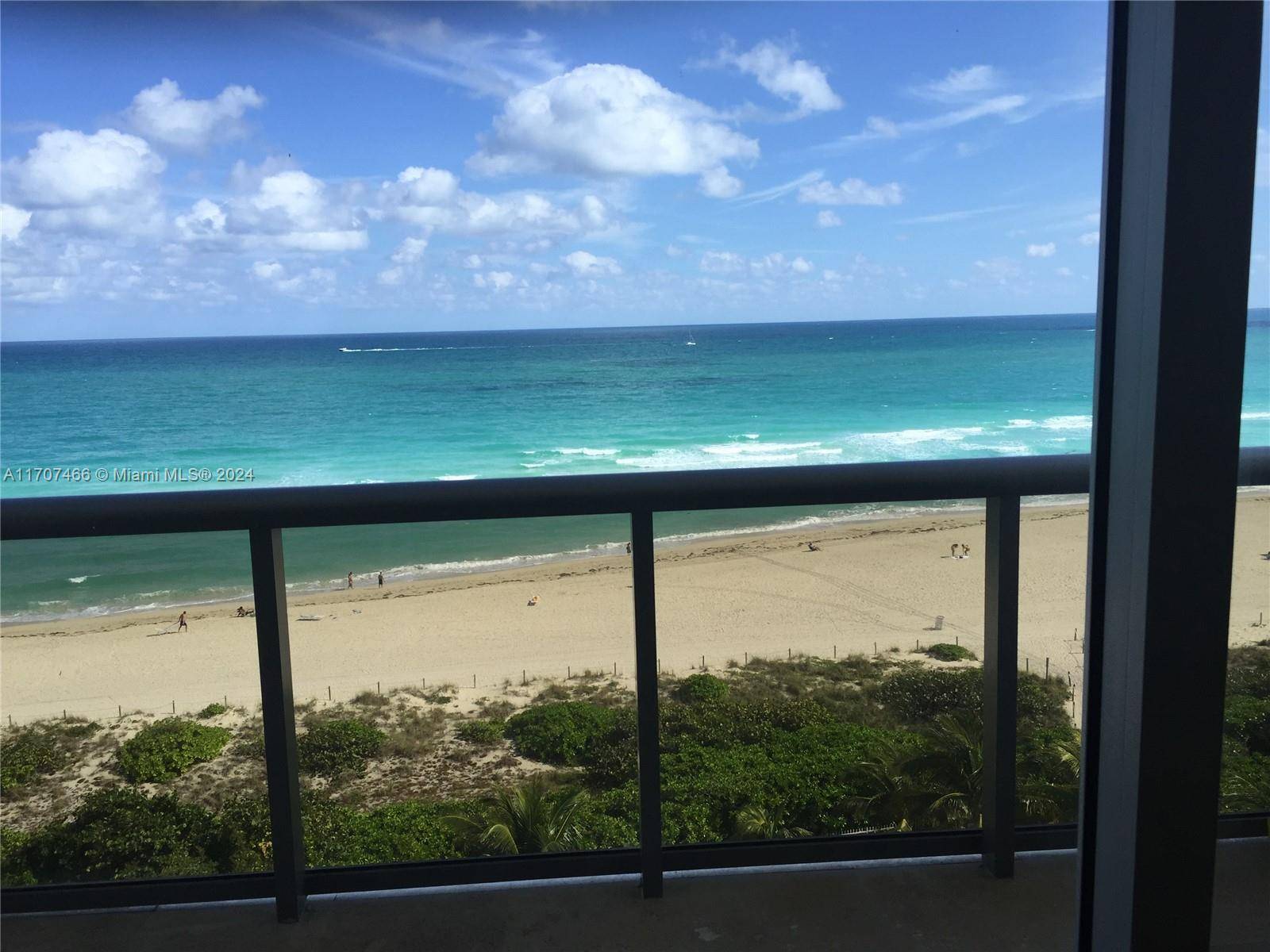 Miami Beach, FL 33140,6039 Collins Ave #925