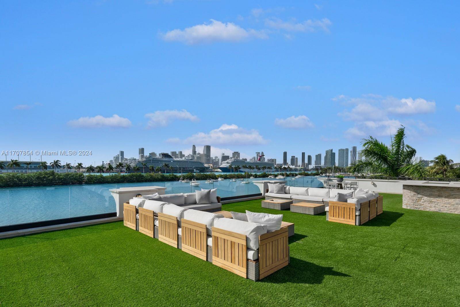 Miami Beach, FL 33139,288 S Coconut Ln
