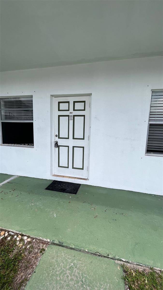Hollywood, FL 33020,2219 Polk St #8A